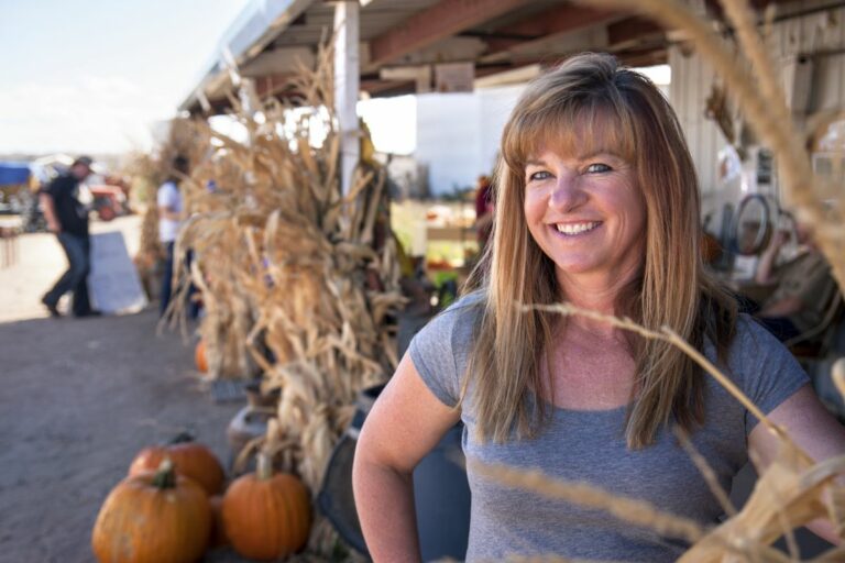 Gabriele Woolever Farm Tigges 8180 1 1 768x512