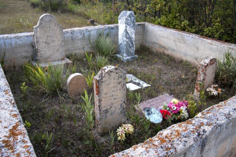 Gabriele Woolever Hist BinghamCem 4352 1 768x512