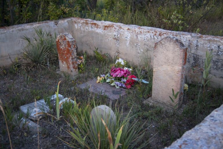 Gabriele Woolever Hist BinghamCem 4388 1 768x512