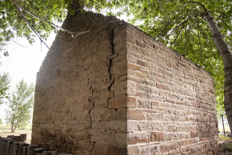 Gabriele Woolever Hist StraussCabin 3904 1 768x512