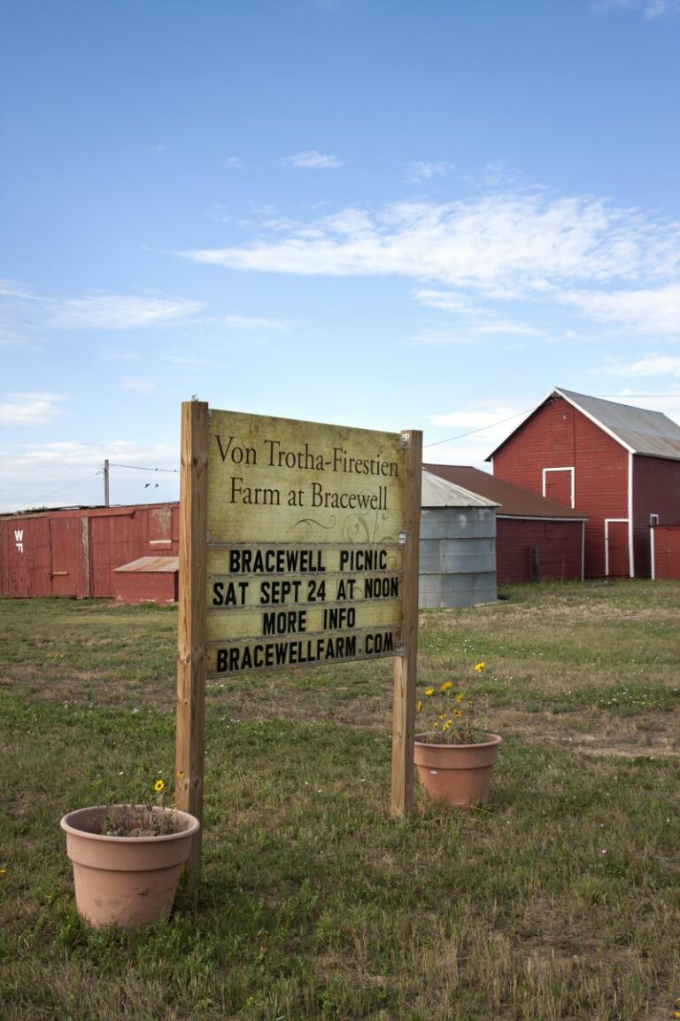 Gabriele Woolever Hist VonTrotha 5555 1 768x1152